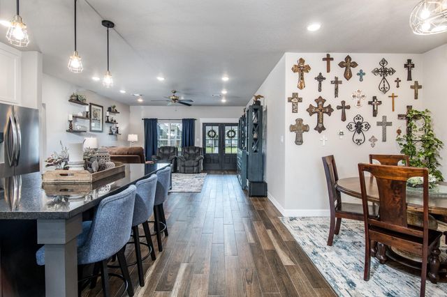 1 Greystone Court, Angleton, TX 77515