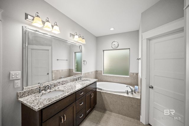 220 Hawthorne Circle, Fairhope, AL 36532