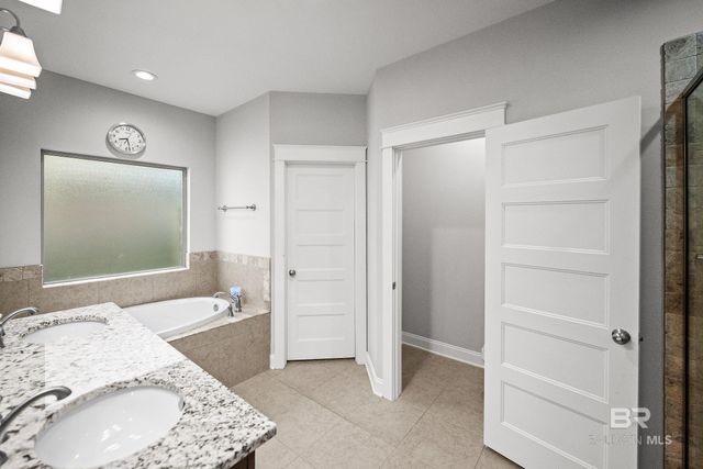 220 Hawthorne Circle, Fairhope, AL 36532