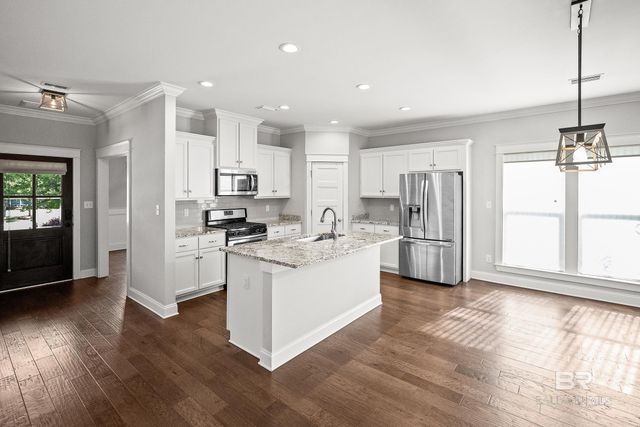 220 Hawthorne Circle, Fairhope, AL 36532