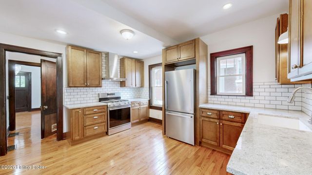 1059 Eastern Pkwy, Louisville, KY 40217
