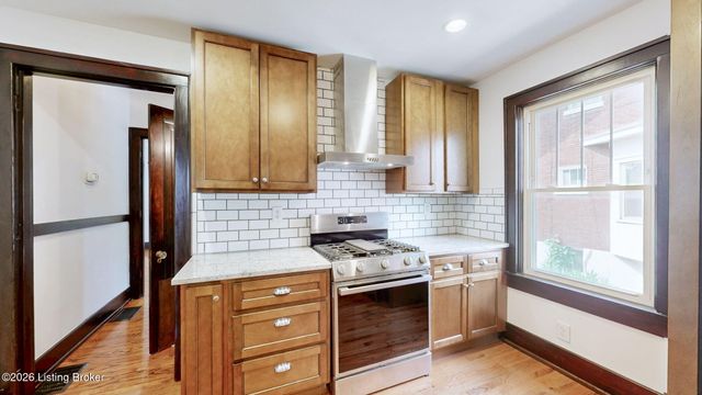 1059 Eastern Pkwy, Louisville, KY 40217