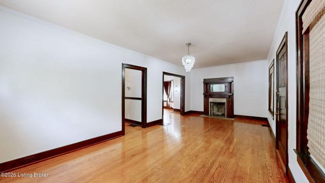 1059 Eastern Pkwy, Louisville, KY 40217