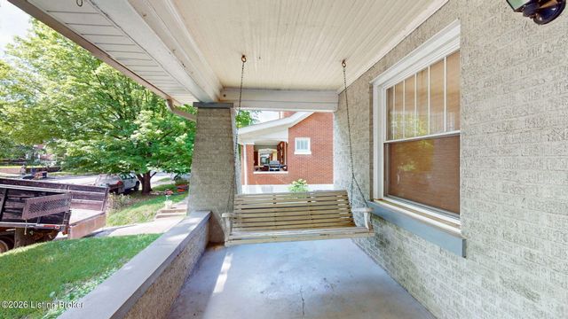1059 Eastern Pkwy, Louisville, KY 40217