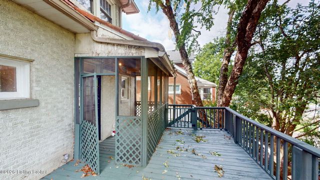 1059 Eastern Pkwy, Louisville, KY 40217