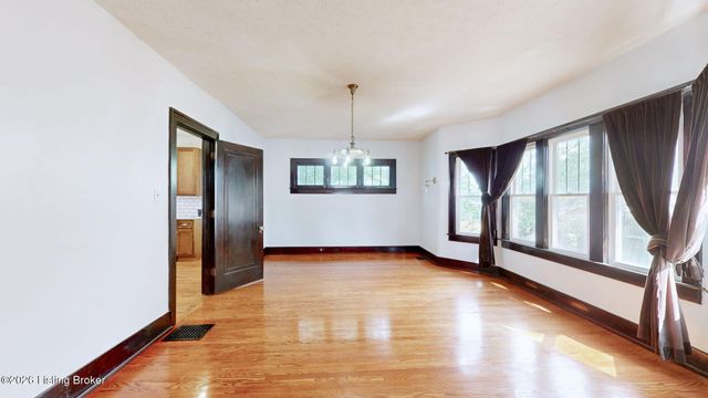 1059 Eastern Pkwy, Louisville, KY 40217
