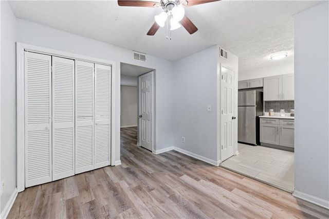 719 Burnt Creek Drive NW, Lilburn, GA 30047