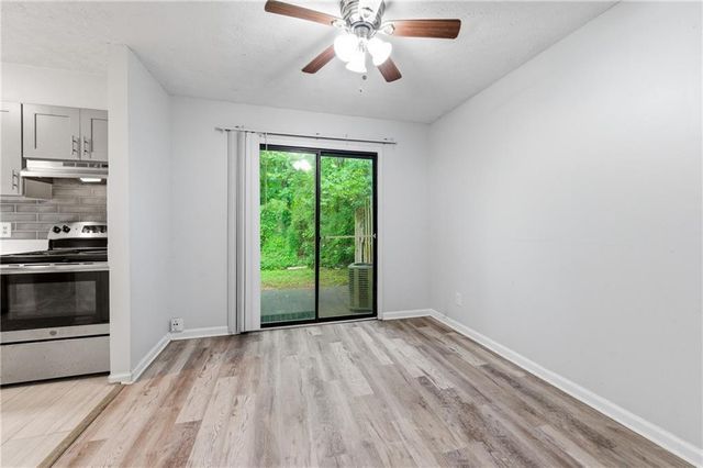 719 Burnt Creek Drive NW, Lilburn, GA 30047