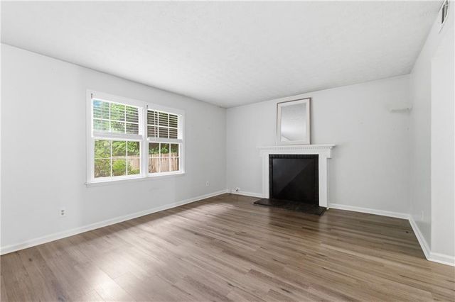 719 Burnt Creek Drive NW, Lilburn, GA 30047