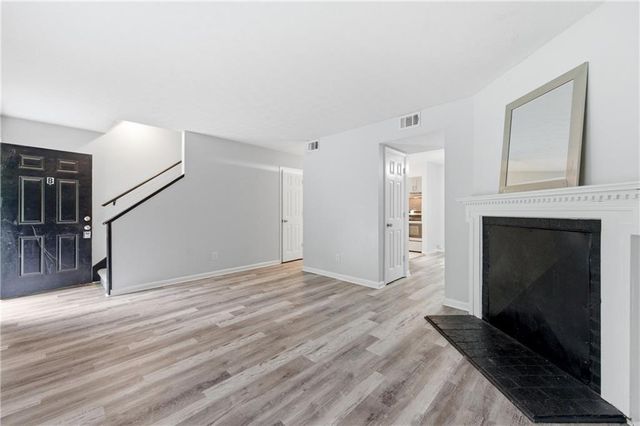719 Burnt Creek Drive NW, Lilburn, GA 30047