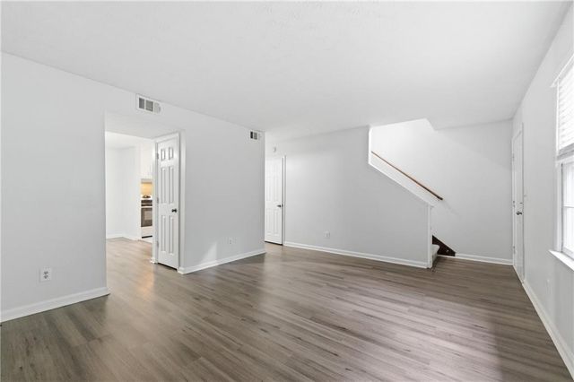 719 Burnt Creek Drive NW, Lilburn, GA 30047