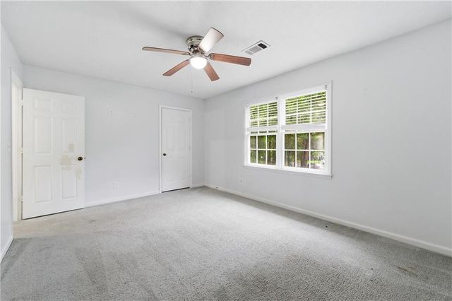 719 Burnt Creek Drive NW, Lilburn, GA 30047