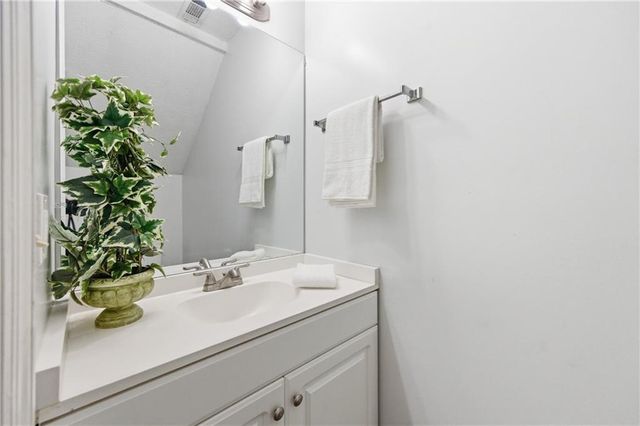 719 Burnt Creek Drive NW, Lilburn, GA 30047