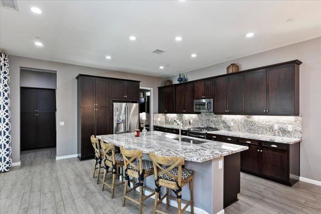 51678 Hawthorne Court, Indio, CA 92201