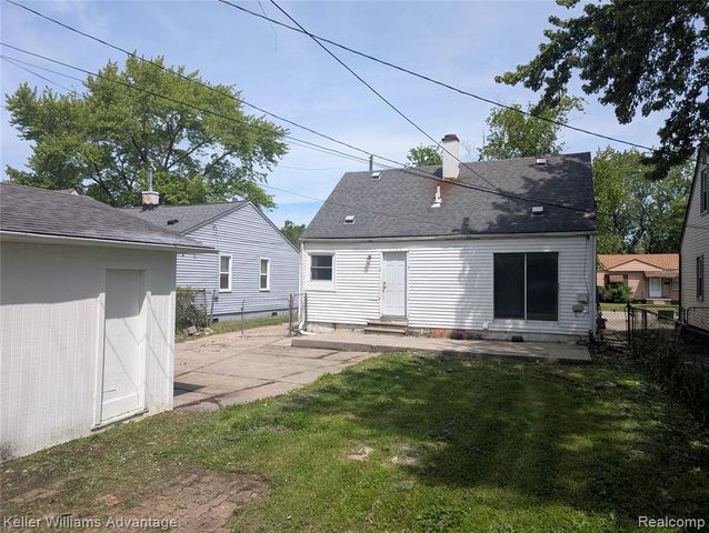 13076 Sherman Avenue, Warren, MI 48089