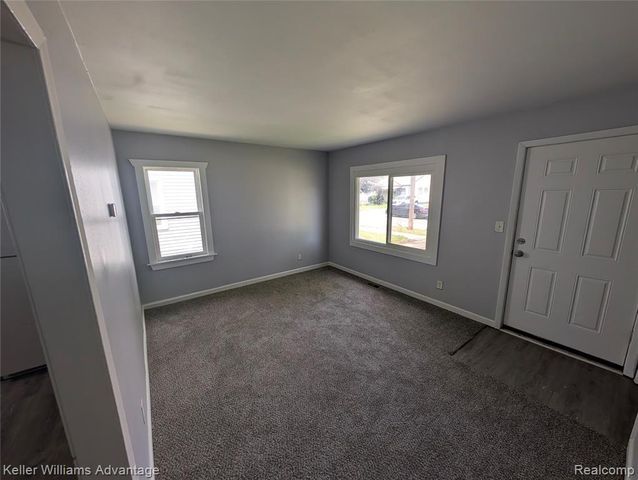13076 Sherman Avenue, Warren, MI 48089