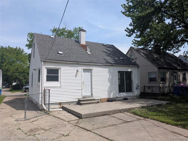 13076 Sherman Avenue, Warren, MI 48089