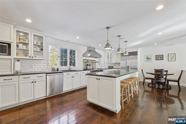 83 Devon Road, Essex Fells, NJ 07021