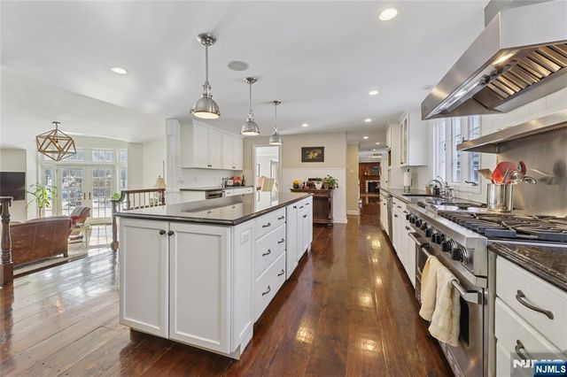 83 Devon Road, Essex Fells, NJ 07021