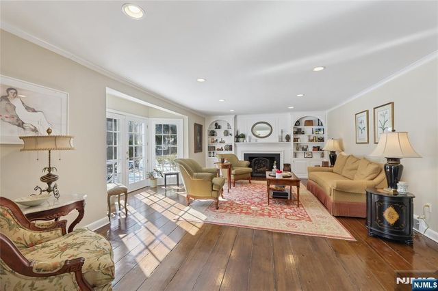 83 Devon Road, Essex Fells, NJ 07021