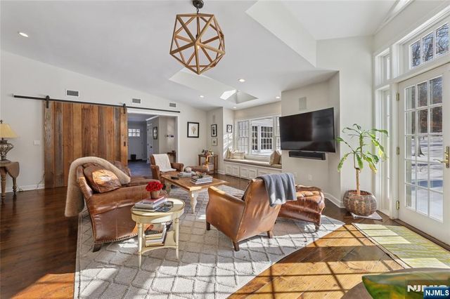 83 Devon Road, Essex Fells, NJ 07021