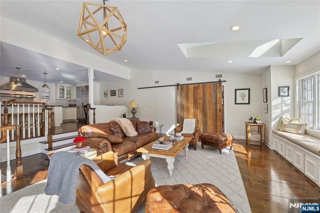 83 Devon Road, Essex Fells, NJ 07021