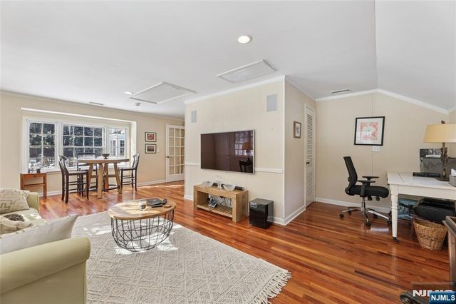 83 Devon Road, Essex Fells, NJ 07021