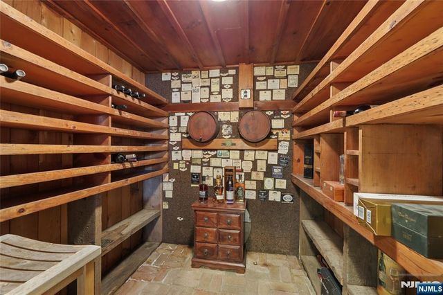 83 Devon Road, Essex Fells, NJ 07021