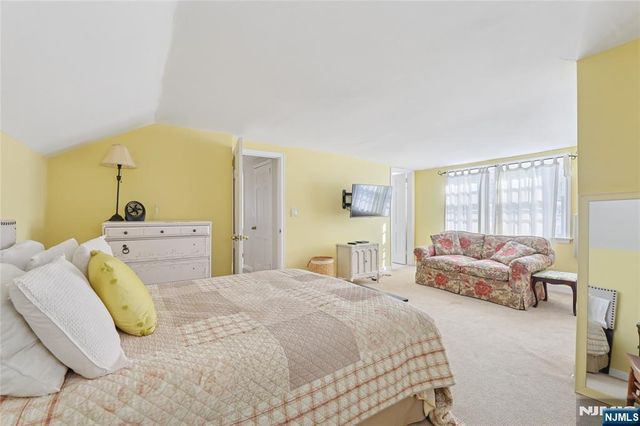 83 Devon Road, Essex Fells, NJ 07021