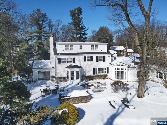 83 Devon Road, Essex Fells, NJ 07021