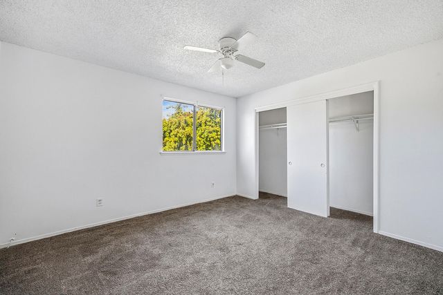 219 E Elowin Court, Visalia, CA 93291