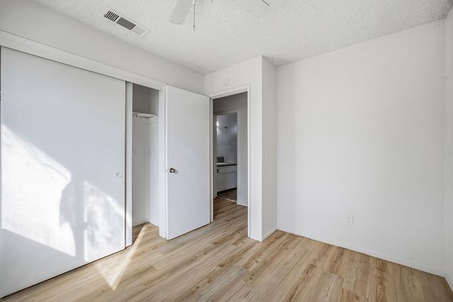 219 E Elowin Court, Visalia, CA 93291