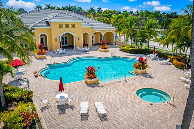 6244 NW Helmsdale Way, Port St Lucie, FL 34983