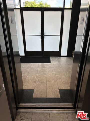 8614 Burton Way, Los Angeles, CA 90048