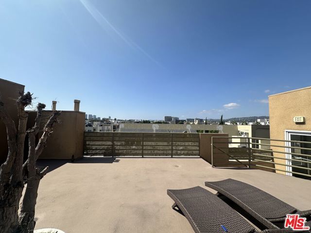 8614 Burton Way, Los Angeles, CA 90048