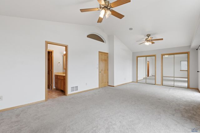 944 STAHL CT, Rapid City, SD 57701