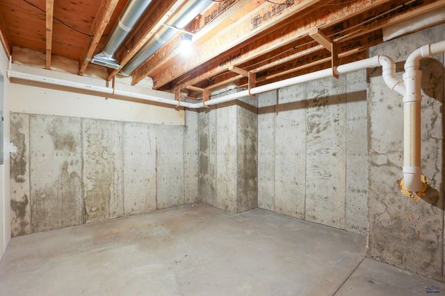 944 STAHL CT, Rapid City, SD 57701