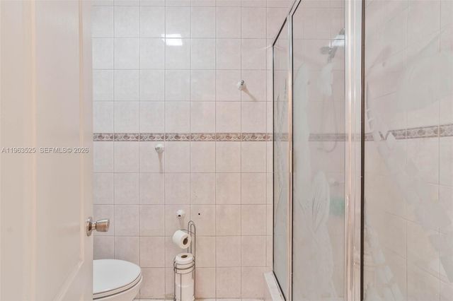 7184 W 2nd Ct, Hialeah, FL 33014