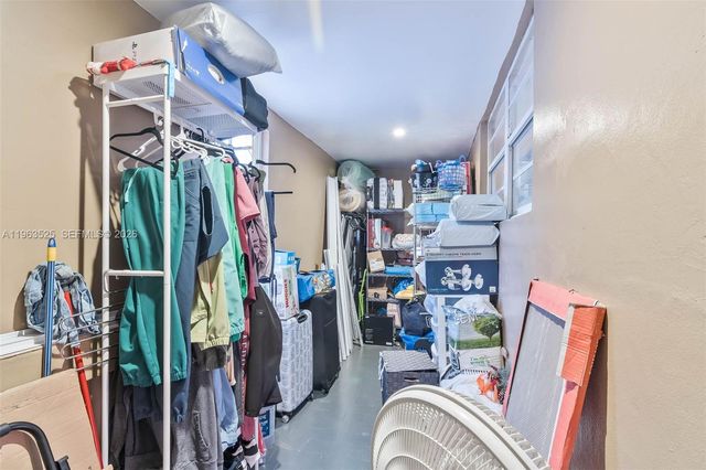 7184 W 2nd Ct, Hialeah, FL 33014