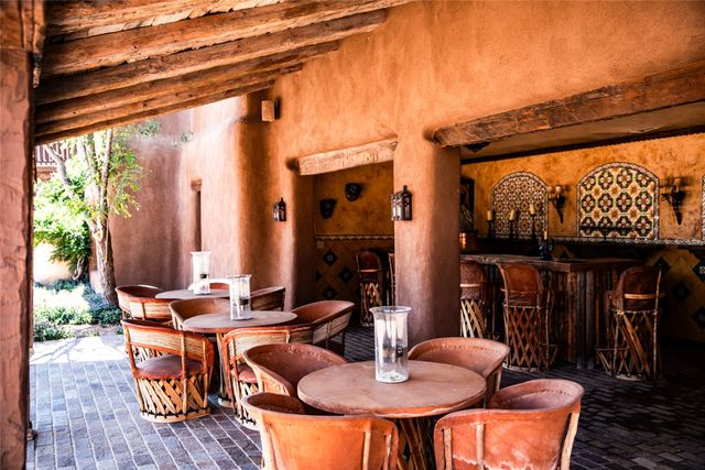 37 Rancho Alegre, Santa Fe, NM 87508