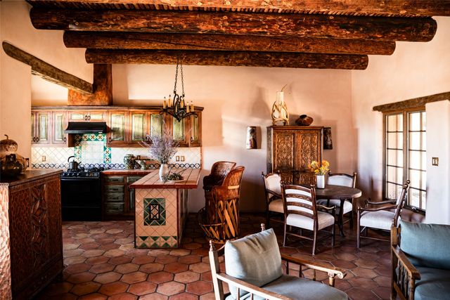 37 Rancho Alegre, Santa Fe, NM 87508