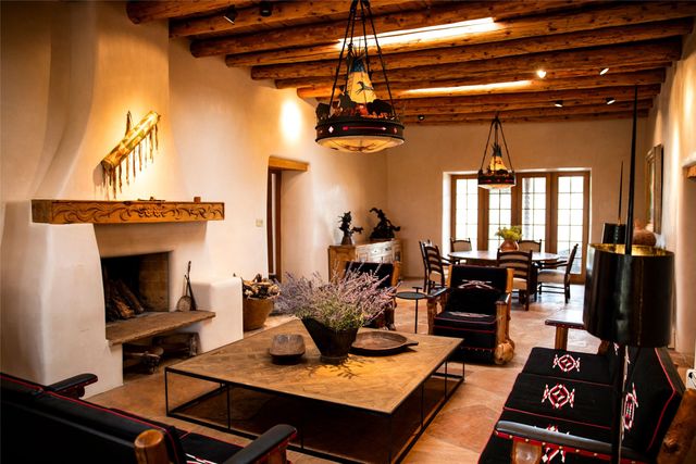 37 Rancho Alegre, Santa Fe, NM 87508