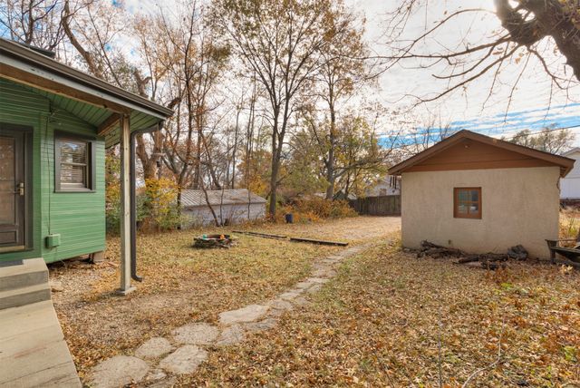 412 Fulton Drive, Des Moines, IA 50315