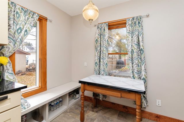 412 Fulton Drive, Des Moines, IA 50315