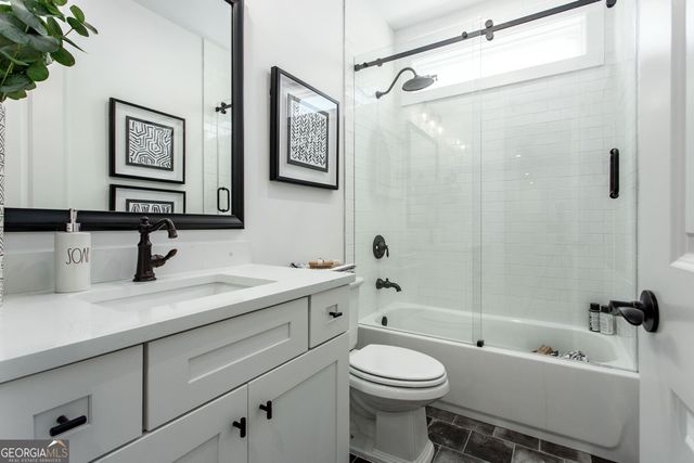 869 Salton Way, Hoschton, GA 30548