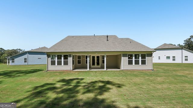 869 Salton Way, Hoschton, GA 30548