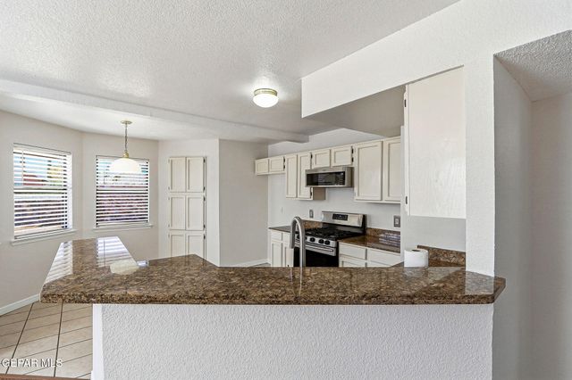 7109 OVAL ROCK Drive, El Paso, TX 79912
