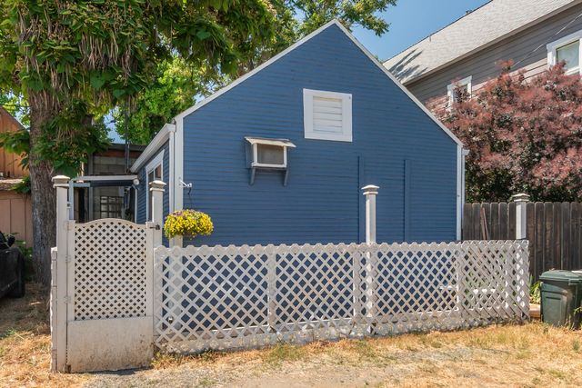 493 Main Street, Weaverville, CA 96093