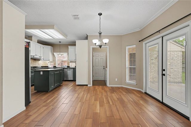 7617 Del Rio Dr, Corpus Christi, TX 78413
