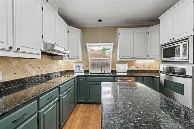 7617 Del Rio Dr, Corpus Christi, TX 78413